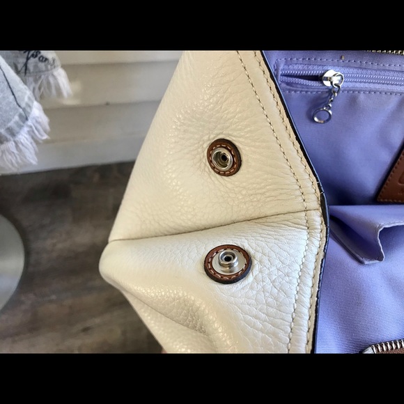 Coach handbag (authentic) - Picture 7 of 8